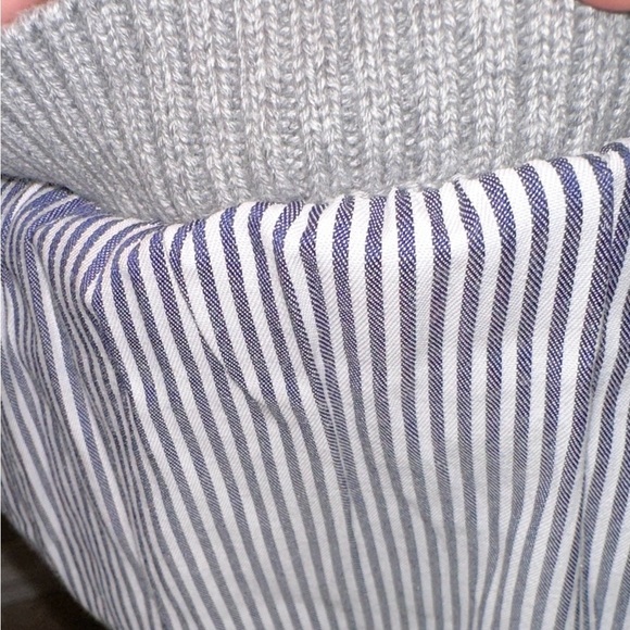 Crown & Ivy Gray Cable Knit  Trendy Sweater with Striped Hem XS, Office Wear, - Picture 4 of 5